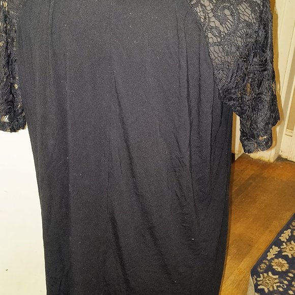 Zenana Signature FIt Top - Picture 2 of 4